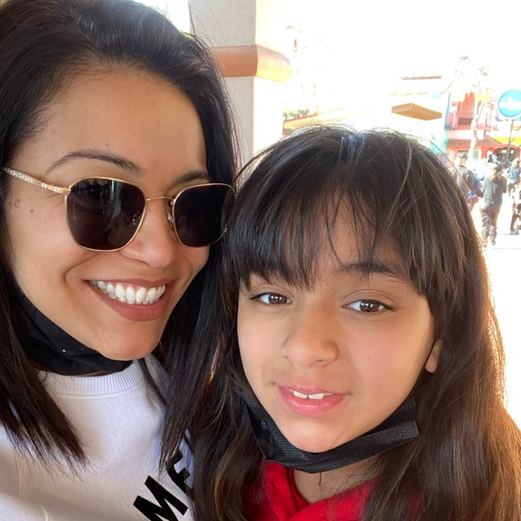 Meet your Posher, Natasha - Picture 1 of 1